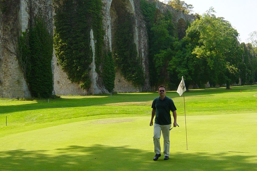Campingplatz Frankreich Centre : Le golf du château de Maintenon dans un cadre exceptionnel